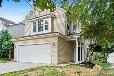13634 Riding Hill Avenue, Charlotte, NC 28213 - Photo 2