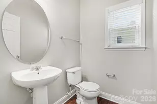 13634 Riding Hill Ave, Charlotte, NC 28213 - Photo 8
