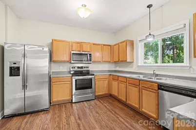 13634 Riding Hill Avenue, Charlotte, NC 28213 - Photo 6