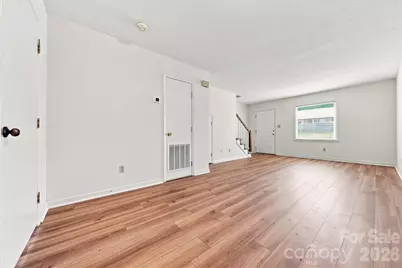 1330 5th Street NE #102, Hickory, NC 28601 - Photo 6