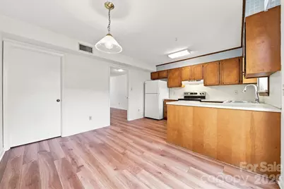 1330 5th Street NE #102, Hickory, NC 28601 - Photo 14