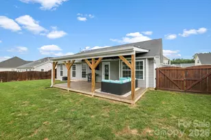 38 E Swift Creek Rd, Fletcher, NC 28732 - Photo 4
