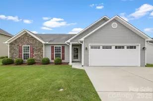 38 E Swift Creek Rd, Fletcher, NC 28732 - Photo 1