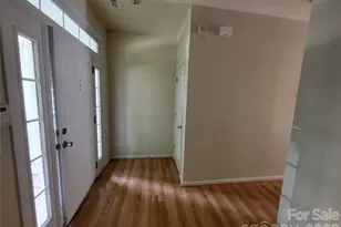 1520 Peaceful Way Dr, Charlotte, NC 28206 - Photo 4