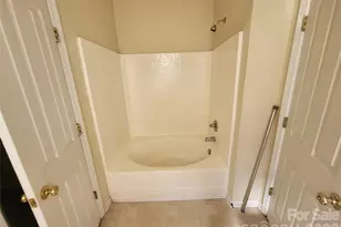 1520 Peaceful Way Dr, Charlotte, NC 28206 - Photo 22