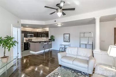 718 W Trade Street #605, Charlotte, NC 28202 - Photo 2