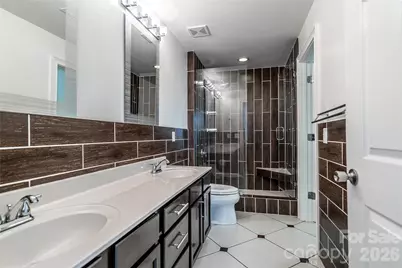 718 W Trade Street #605, Charlotte, NC 28202 - Photo 12