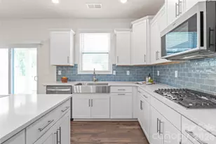 5703 Casper Dr, Charlotte, NC 28214 - Photo 10