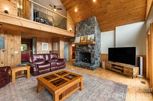 515 Raccoon Br Rd, Green Mountain, NC 28740 - Photo 16