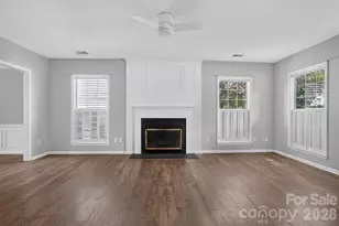 5936 Downfield Wood Dr, Charlotte, NC 28269 - Photo 4