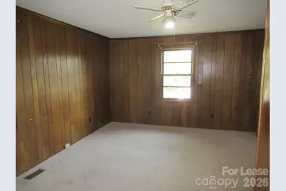 2084 Shuford Road, Lincolnton, NC 28092 - Photo 12