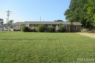 2084 Shuford Rd, Lincolnton, NC 28092 - Photo 1