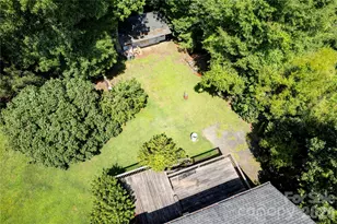 6733 Burkandt Rd, Charlotte, NC 28227 - Photo 4