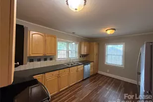 4908 Elder Ave, Charlotte, NC 28205 - Photo 6
