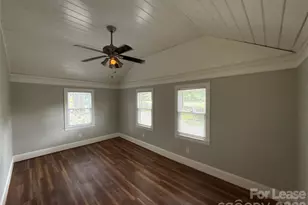 4908 Elder Ave, Charlotte, NC 28205 - Photo 16
