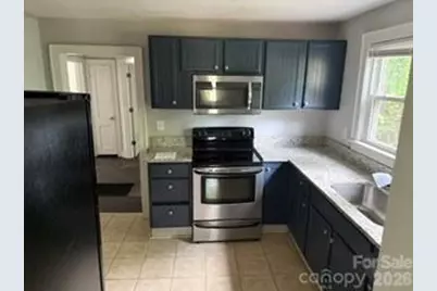 826 W Davidson Avenue, Gastonia, NC 28052 - Photo 4