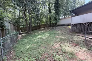 931 Pineborough Rd, Charlotte, NC 28212 - Photo 30