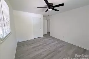 931 Pineborough Rd, Charlotte, NC 28212 - Photo 14
