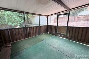 931 Pineborough Rd, Charlotte, NC 28212 - Photo 26