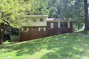 931 Pineborough Rd, Charlotte, NC 28212 - Photo 2