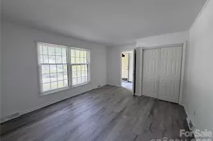 931 Pineborough Rd, Charlotte, NC 28212 - Photo 4
