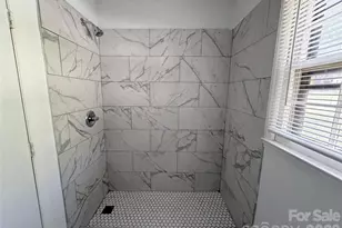 931 Pineborough Rd, Charlotte, NC 28212 - Photo 22
