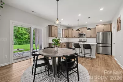 5005 Painswick Place, Charlotte, NC 28215 - Photo 10