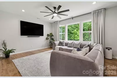 5005 Painswick Place, Charlotte, NC 28215 - Photo 6
