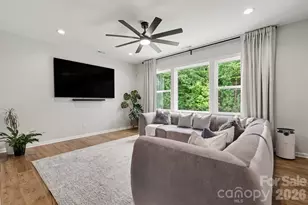 5005 Painswick Pl, Charlotte, NC 28215 - Photo 6
