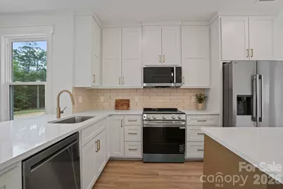 708 Meadowood Street, Hudson, NC 28638 - Photo 14