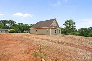 708 Meadowood St, Hudson, NC 28638 - Photo 46