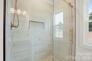 708 Meadowood St, Hudson, NC 28638 - Photo 34