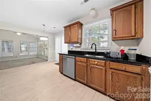 2708 Kirkholm Dr, Matthews, NC 28105 - Photo 10