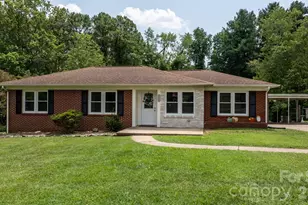 2266 9th Ave Dr NE, Hickory, NC 28601 - Photo 30