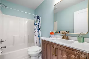 2266 9th Ave Dr NE, Hickory, NC 28601 - Photo 20