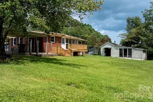 2266 9th Ave Dr NE, Hickory, NC 28601 - Photo 36