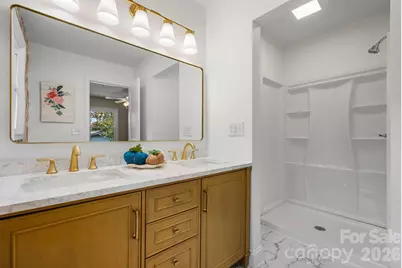 2266 9th Avenue Drive NE, Hickory, NC 28601 - Photo 18