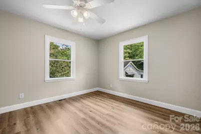 2266 9th Avenue Drive NE, Hickory, NC 28601 - Photo 14