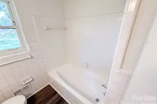 8901 Hood Rd, Charlotte, NC 28215 - Photo 18