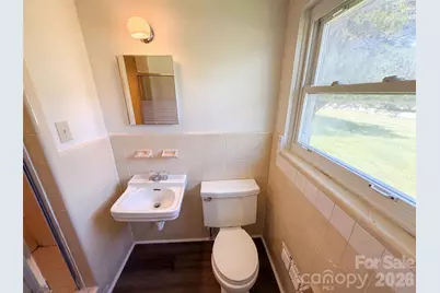8901 Hood Road, Charlotte, NC 28215 - Photo 16