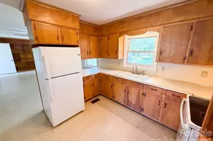 8901 Hood Rd, Charlotte, NC 28215 - Photo 12