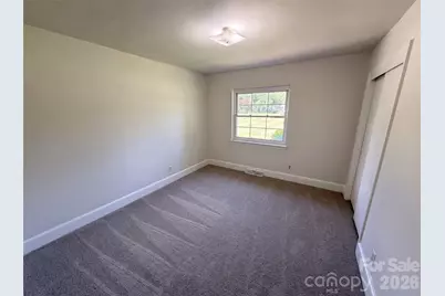 8901 Hood Road, Charlotte, NC 28215 - Photo 4
