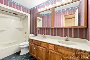 34 Tuckaway Dr, Asheville, NC 28803 - Photo 28