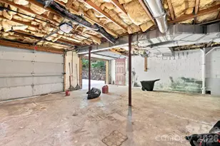 34 Tuckaway Dr, Asheville, NC 28803 - Photo 36