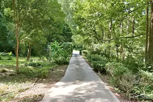 34 Tuckaway Dr, Asheville, NC 28803 - Photo 18