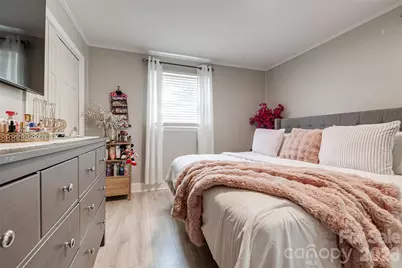 531 Stilwell Oaks Circle, Charlotte, NC 28212 - Photo 16