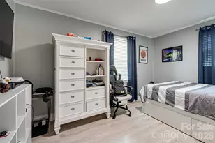 531 Stilwell Oaks Cir, Charlotte, NC 28212 - Photo 10