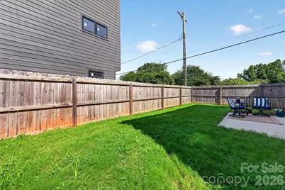 621 Campus Street, Charlotte, NC 28216 - Photo 12
