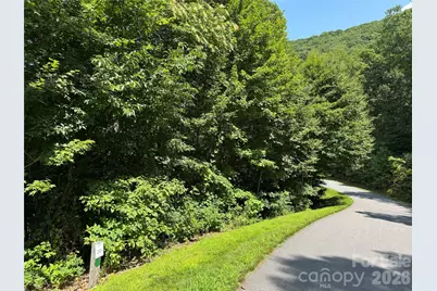 352 High Hickory Trail #20, Swannanoa, NC 28778 - Photo 4