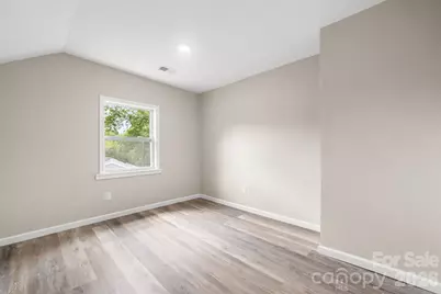 242 8th Avenue Drive SW, Hickory, NC 28602 - Photo 14